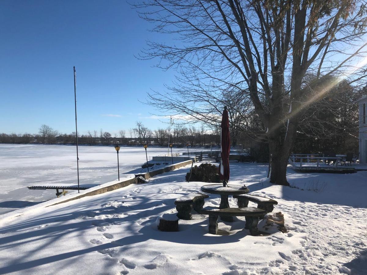 Entire Waterfront In